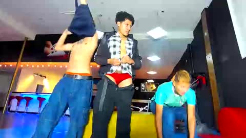 GRIVALS. THOMAS AND DAMIAND online show from 01-07-25, 05:09