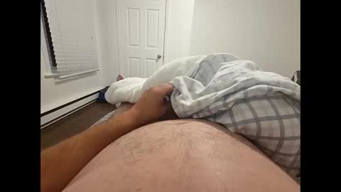 Snapshot of grizzly_uncut chatting on 10-01-25, 04:29 grizzly_uncut online show from 10-01-25, 04:29