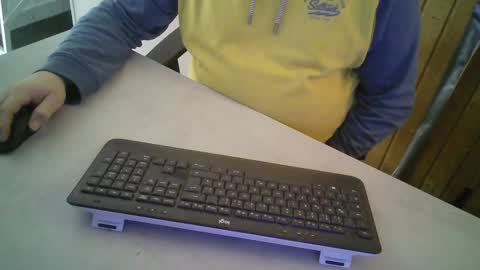 Snapshot of grooce_sub chatting on 12-28-24, 11:37 Grooce online show from 12-28-24, 11:37