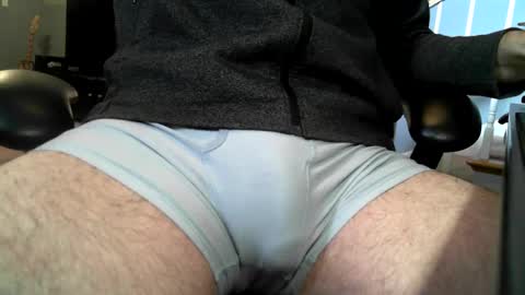 Snapshot of grownoshow9 chatting on 12-19-24, 07:29 grownoshow9 online show from 12-19-24, 07:29