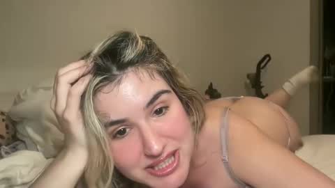 Snapshot of grrlgod chatting on 03-09-25, 01:25 grrlgod online show from 03-09-25, 01:25