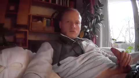 gruendamien online show from 01-20-25, 02:57