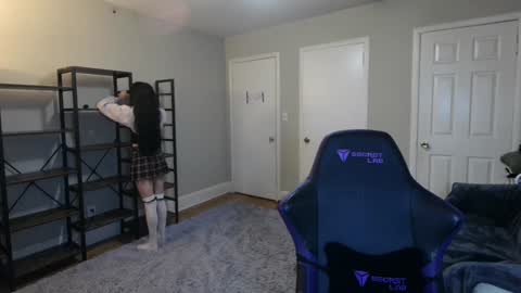 Snapshot of grumpytwo chatting on 12-06-24, 10:19 grumpytwo online show from 12-06-24, 10:19