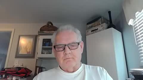 Snapshot of gspotlover1 chatting on 01-19-26, 03:27 Horny Daddy online show from 01-19-26, 03:27