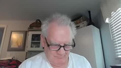 Snapshot of gspotlover1 chatting on 02-11-26, 02:55 Horny Daddy online show from 02-11-26, 02:55