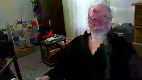 Snapshot of gtnolder60 chatting on 11-16-25, 12:22 Gary online show from 11-16-25, 12:22