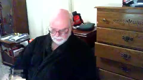 Snapshot of gtnolder60 chatting on 11-23-25, 02:11 Gary online show from 11-23-25, 02:11