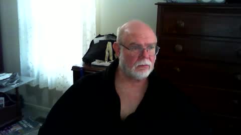 Gary online show from 04-18-26, 01:04