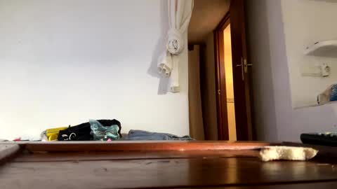 guardiannif_ online show from 02-19-25, 04:44