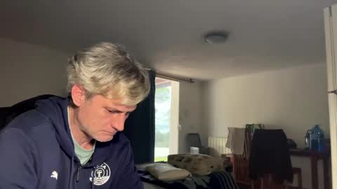 guardiannif_ online show from 02-20-25, 07:12