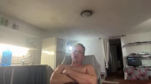 guardiannif_ online show from 02-01-26, 03:54