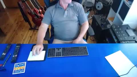 Snapshot of guesswhatigot2 chatting on 02-01-25, 07:05 guesswhatigot2 online show from 02-01-25, 07:05