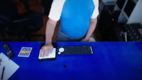 Snapshot of guesswhatigot2 chatting on 11-15-25, 02:53 guesswhatigot2 online show from 11-15-25, 02:53