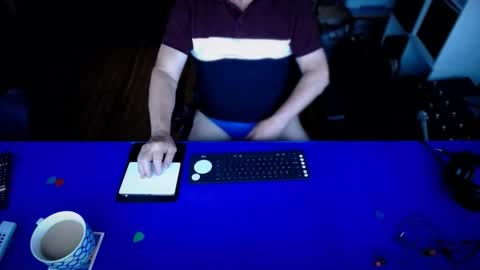 guesswhatigot2 online show from 12-17-25, 09:15