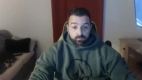 guillaume666286050 online show from 10-20-25, 07:20