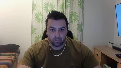 guillaume666286050 online show from 01-17-26, 05:23