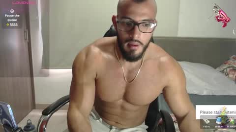 Snapshot of guillesmith2021 chatting on 01-24-25, 05:11 Angel online show from 01-24-25, 05:11