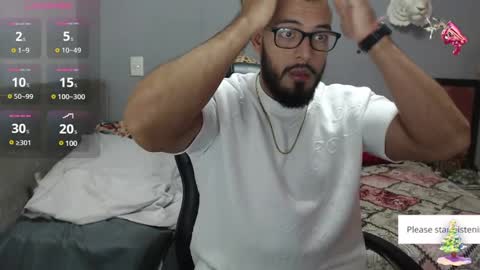 Snapshot of guillesmith2021 chatting on 01-26-25, 05:55 Angel online show from 01-26-25, 05:55