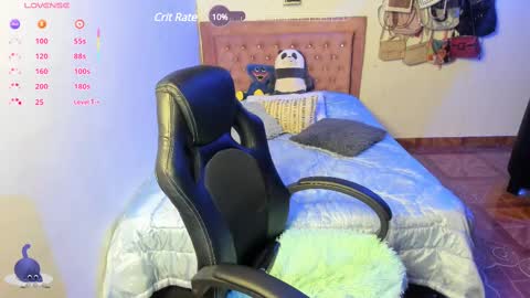 Hello Im Julieta Im 25 years old welcome to my room have fun and be happy. online show from 03-11-25, 07:58