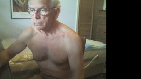 Roy online show from 04-04-26, 03:31