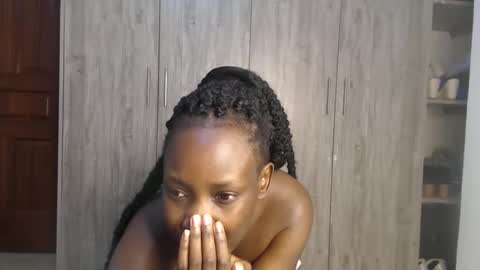 Miss Incredible online show from 01-24-25, 12:31