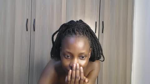 Miss Incredible online show from 10-16-25, 12:44