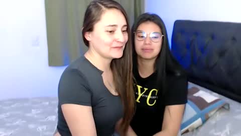 Vane blonde and Hazell black hair online show from 12-19-24, 02:23