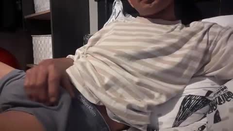 Snapshot of gumbywanna chatting on 12-19-24, 01:28 gumbywanna online show from 12-19-24, 01:28