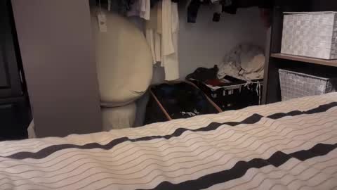 Snapshot of gumbywanna chatting on 01-04-25, 01:21 gumbywanna online show from 01-04-25, 01:21