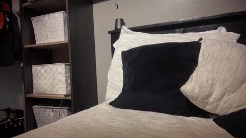 Snapshot of gumbywanna chatting on 03-02-25, 03:02 gumbywanna online show from 03-02-25, 03:02