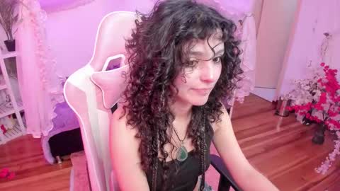 Snapshot of gummo_ chatting on 11-22-25, 08:30 gummo_ online show from 11-22-25, 08:30