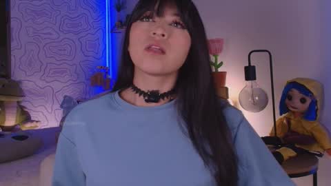 Snapshot of gummysaurus chatting on 04-06-26, 12:19 S online show from 04-06-26, 12:19