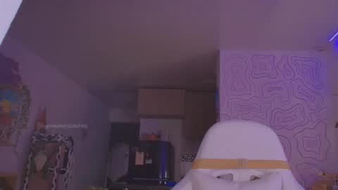 Snapshot of gummysaurus chatting on 05-03-26, 02:17 S online show from 05-03-26, 02:17