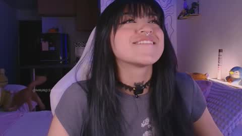 Snapshot of gummysaurus chatting on 05-15-26, 01:45 S online show from 05-15-26, 01:45