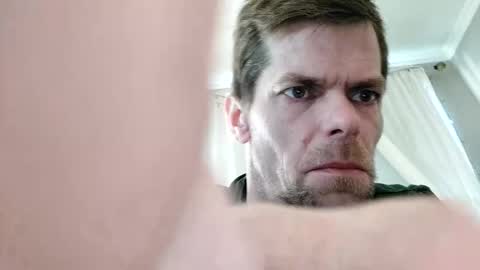 gunnarssonbenni33 online show from 04-18-26, 07:40