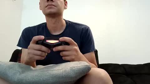 Snapshot of guts_san chatting on 10-12-25, 07:46 guts_san online show from 10-12-25, 07:46