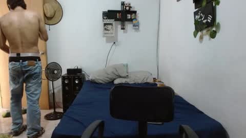 Snapshot of guts_x chatting on 12-05-24, 09:17 Guts online show from 12-05-24, 09:17