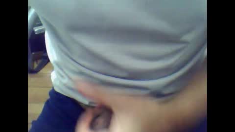 Snapshot of guty50 chatting on 11-19-25, 01:49 guty50 online show from 11-19-25, 01:49