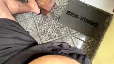 Snapshot of guustahenri chatting on 12-14-25, 08:35 guustahenri online show from 12-14-25, 08:35