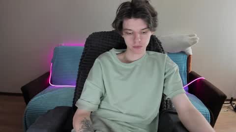 guy_liam1 online show from 01-18-25, 12:57