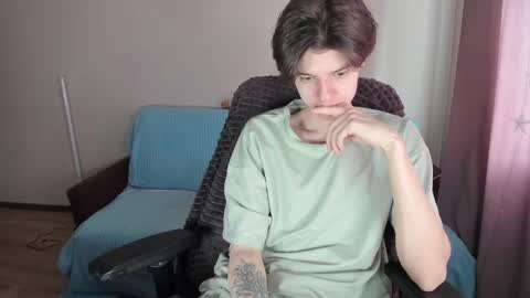 guy_liam1 online show from 03-10-25, 02:05