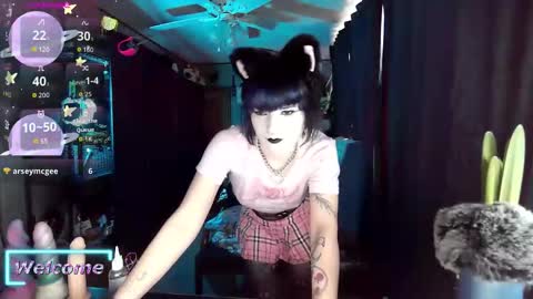 Snapshot of gwengraham chatting on 01-14-26, 04:23 Gwen Graham online show from 01-14-26, 04:23