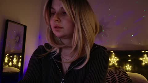 gwenhilton online show from 12-28-24, 11:41