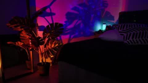 gwenhilton online show from 01-24-25, 08:44