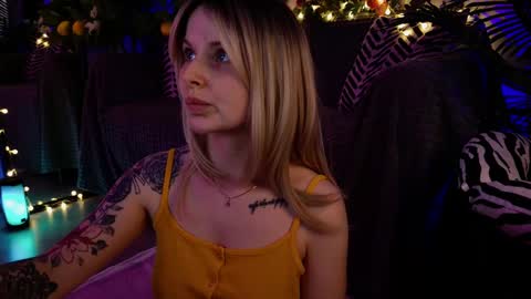 gwenhilton online show from 02-13-25, 08:48