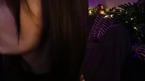 gwenhilton online show from 02-25-25, 08:58