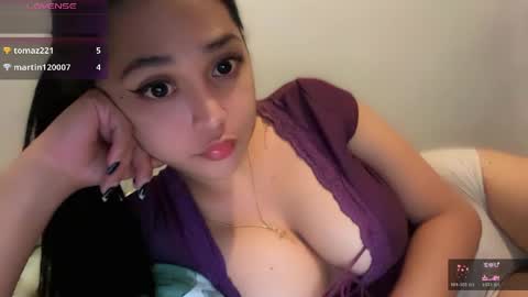 Snapshot of gwynmylove chatting on 04-08-26, 02:17 Gwyn online show from 04-08-26, 02:17