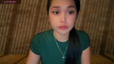 Snapshot of gwynmylove chatting on 04-12-26, 03:06 Gwyn online show from 04-12-26, 03:06