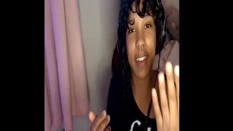 Snapshot of gxddessras chatting on 06-12-26, 12:53 gxddessras online show from 06-12-26, 12:53