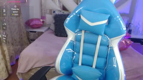 Snapshot of gyal_8_ chatting on 11-14-25, 03:16 gyal_8_ online show from 11-14-25, 03:16